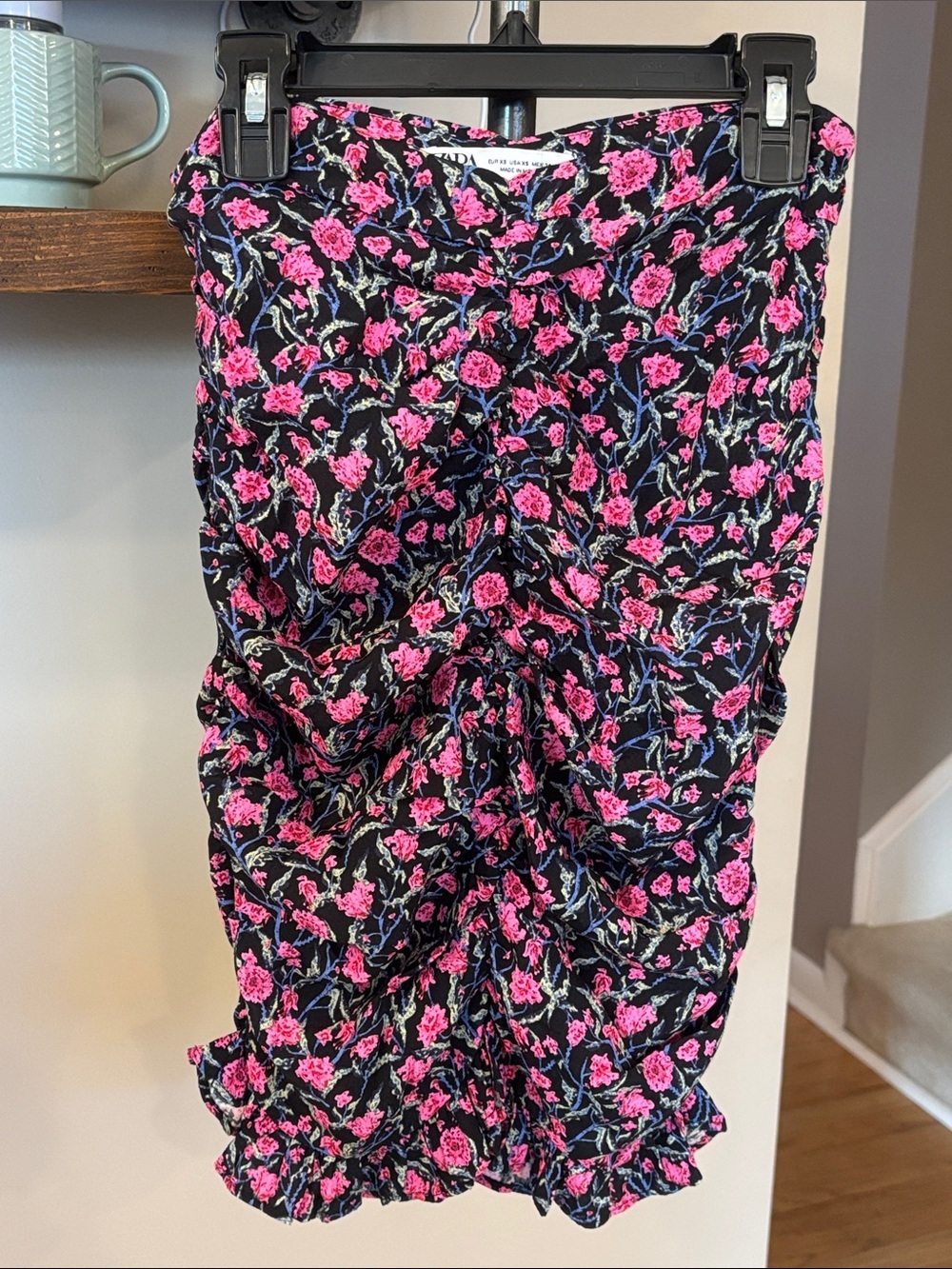 Zara Floral Ruched Mini Skirt XS Black Pink Ruffle Hem Cottagecore